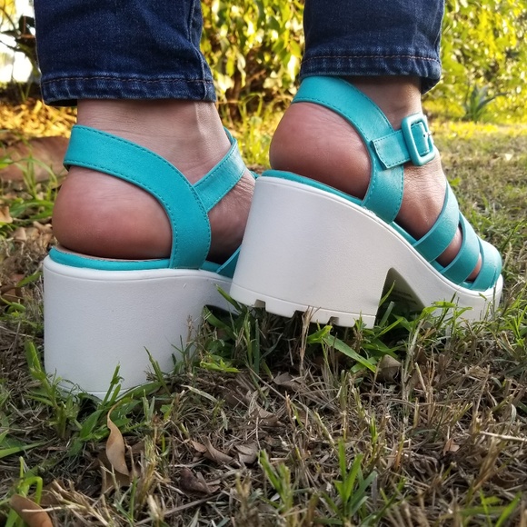 Chunky 90's Blue Grunge Summer Shoes - Picture 3 of 8